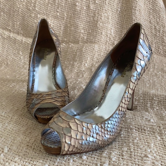 Gorgeous Marciano Snakesin Peeptoe High Heel Leather Pumps 6.5 US - Picture 1 of 11